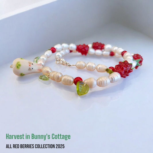 Harvest in Bunny´s Cottage (All red berries collection)
